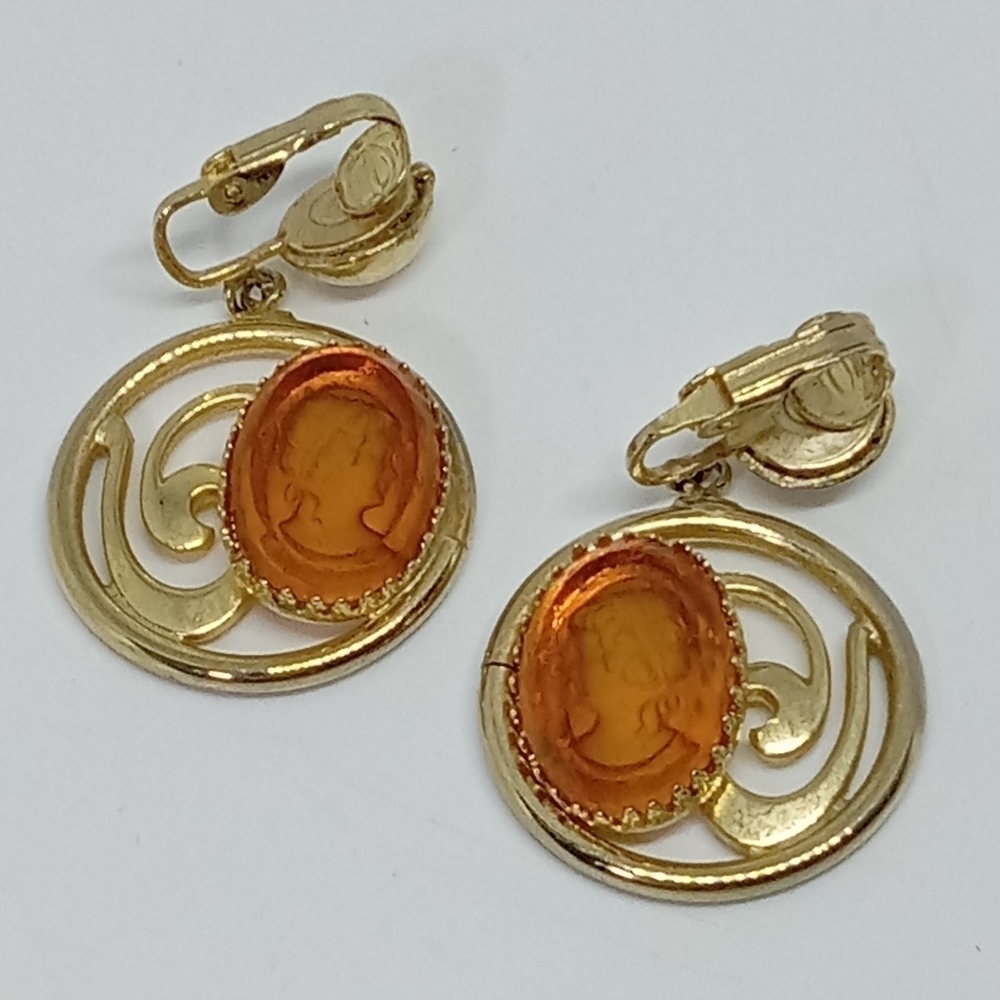 * vintage orange glass cameo reverse intaglio unique design clip on earrings